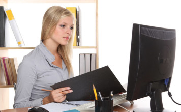 Office Habits That Are Bad for Your Back