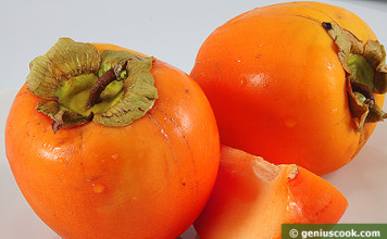 Eating Persimmon Promotes Weight Loss