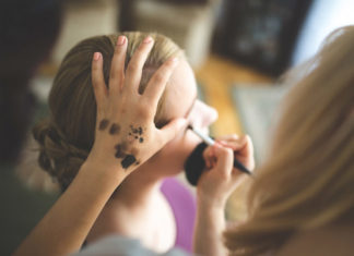 11 Worst Makeup & Cosmetic Mistakes Women Make