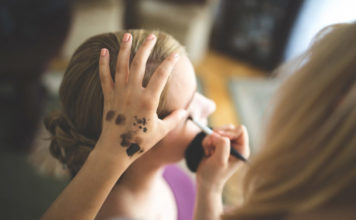 11 Worst Makeup & Cosmetic Mistakes Women Make