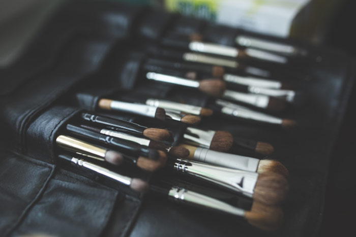 makeup-brushes-beauty-cosmetics