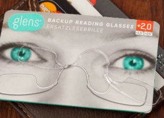 World’s Smallest Eyeglasses Glens
