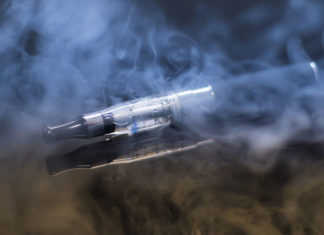 Pros and Cons of the E Cigarettes