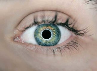 Most Common Mistakes Contact Lens Wearers Make