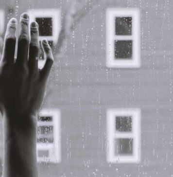 8 Physical Symptoms of Loneliness